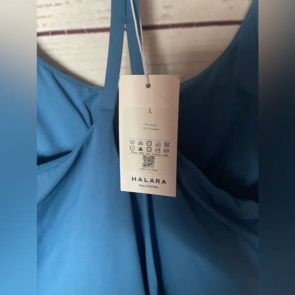 Halara Everyday Cloudful Air Backless 2-in-1 Cool Touch Adjustable Straps - Picture 8 of 8